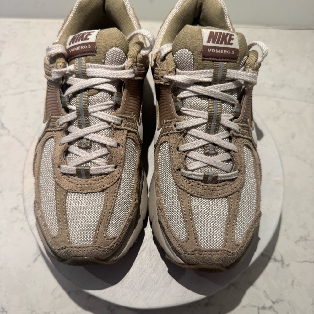 Nike Air Zoom Vomero 5 - Khaki Sesame - kids - size 4 - Picture 15 of 15